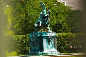 Sladder og storhed: En spadseretur gennem NOLAs havedistrikt