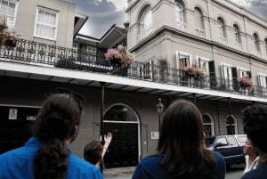 Haunted French Quarter Ghost Tour with Local Guide