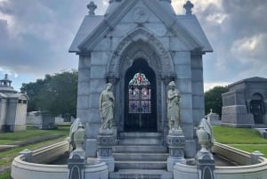 Highlights of New Orleans City and Destrehan Plantation Tour