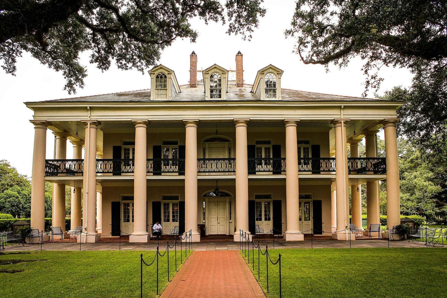 Majestic Oak Alley Plantation Tour