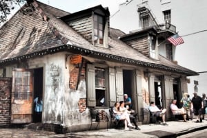 New Orleans: 2-Hour Ghosts & Vampires Walking Tour