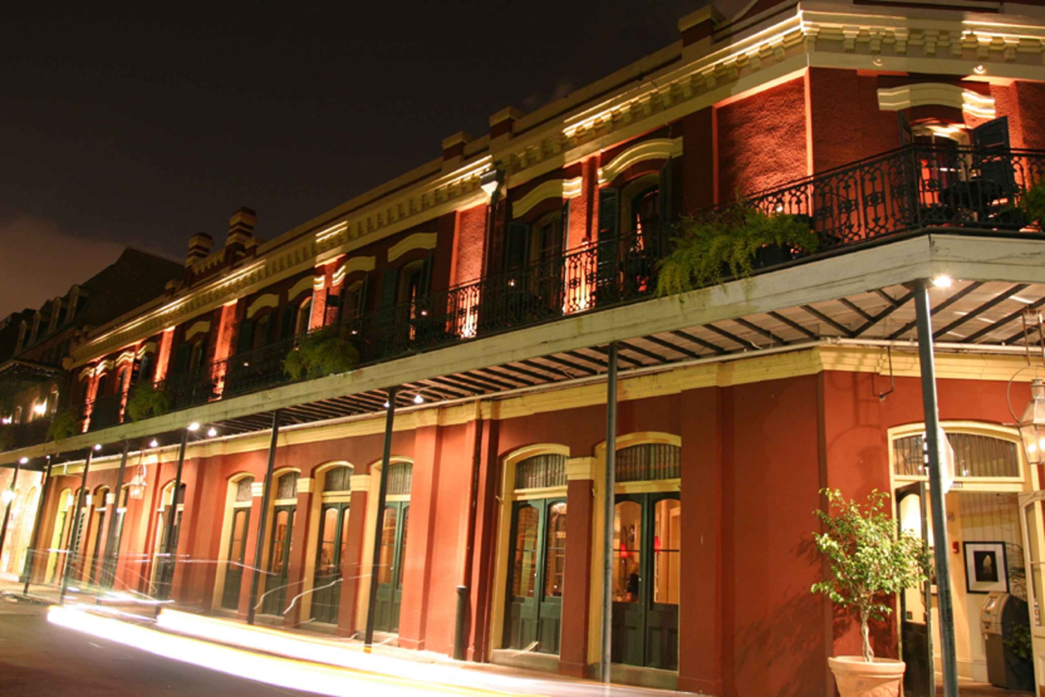 New Orleans: 2-Hour Paranormal Investigation Tour