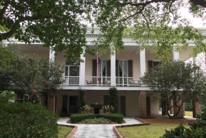 New Orleans: 45 Minutes in the Garden District