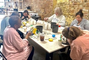 New Orleans: Laboratorio di maschere in ceramica per il Martedì Grasso