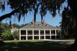 New Orleans: Destrehan Plantation, Houmas House & Lunch
