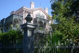 New Orleans: Garden District and French Quarter Bike Tour