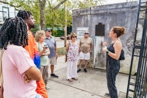 New Orleans: Garden District Food, Drinks & History Tour