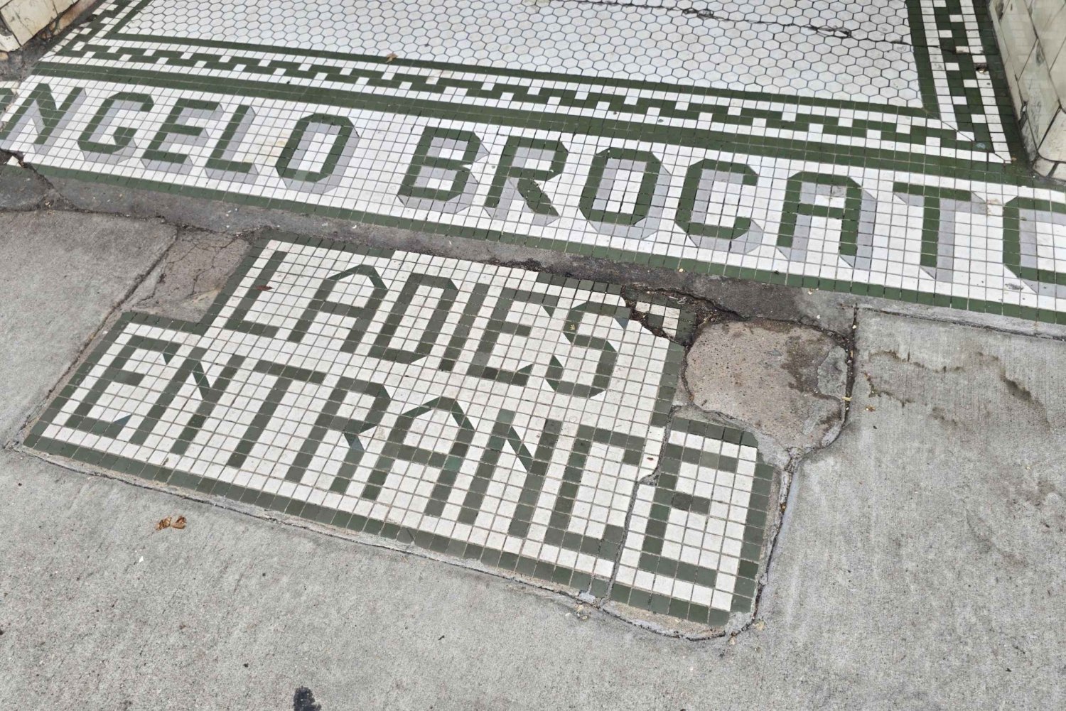 New Orleans' forgyldte grus: Byvandring i kvinders historie