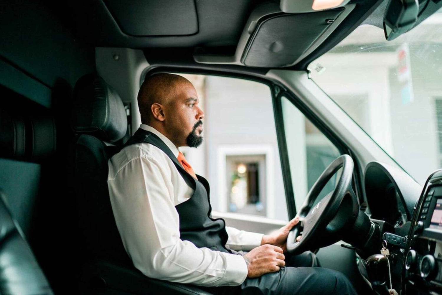 Prywatny transport na lotnisko nad jeziorem w Nowym Orleanie