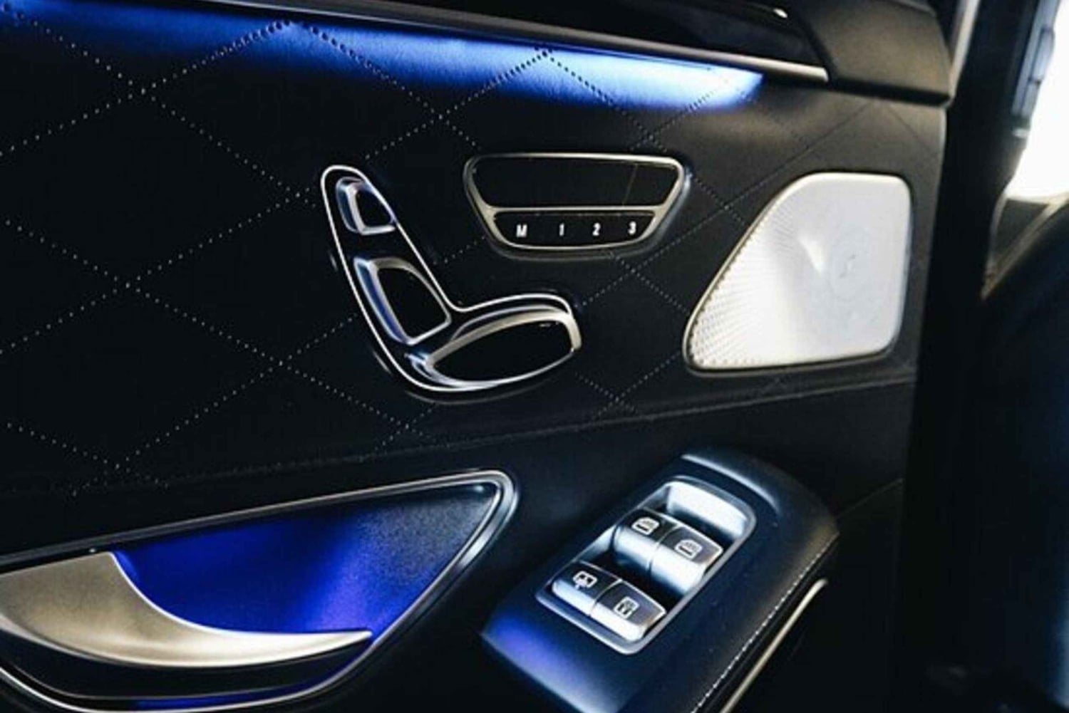 New Orleans: Luxury Limousine Transportation Service