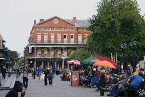 New Orleans: Private Haunted Excursion Tour