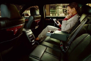 New Orleans Private Luxury Airport Transfer to Downtown