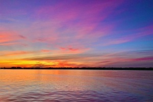 Nowy Orlean: Wycieczka prywatną łodzią Tiki o zachodzie słońca