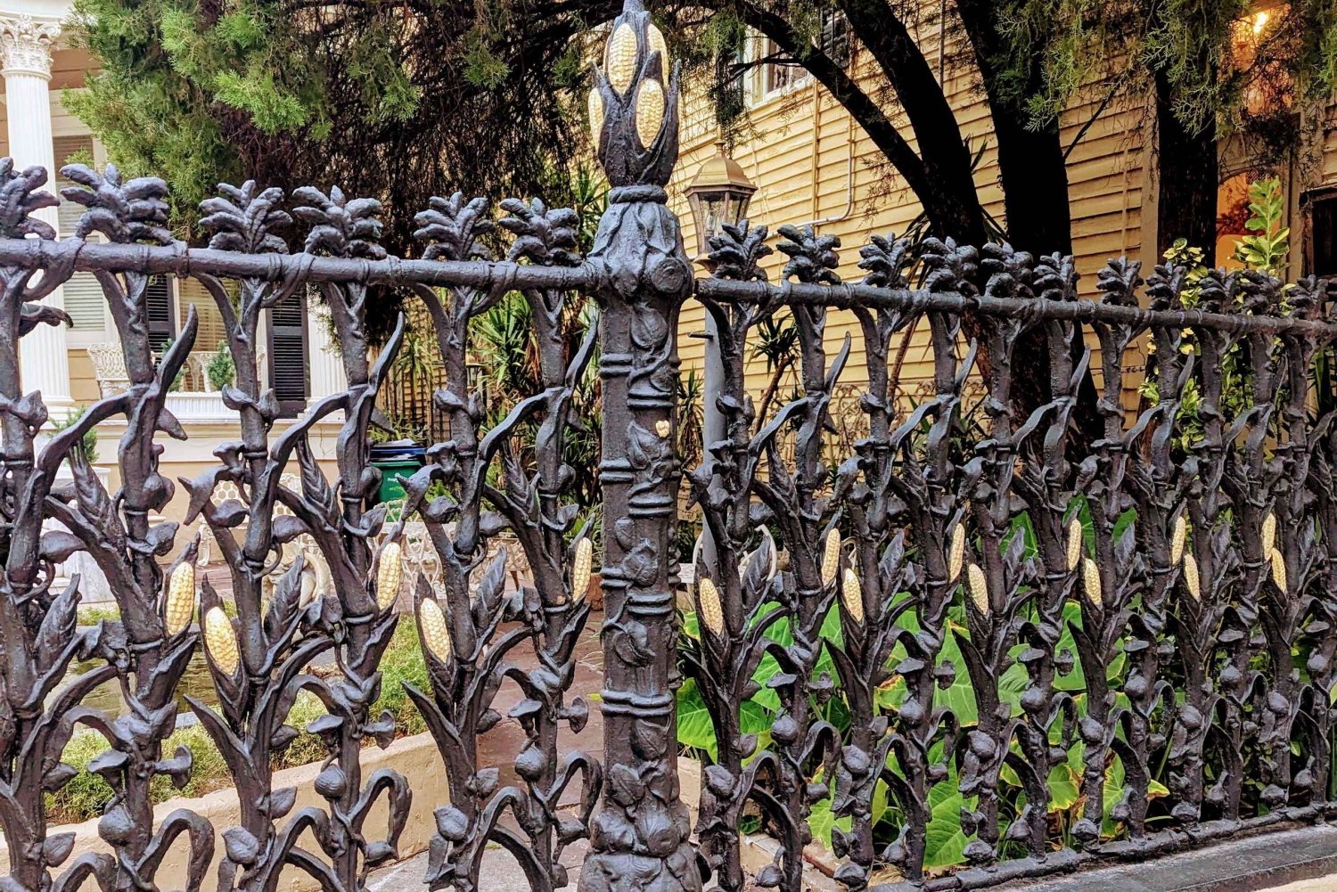 ニューオーリンズ：「フレンチクォーターの影」ウォーキングツアー