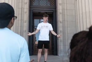 New Orleans: Tombs and Mansions of the Garden District