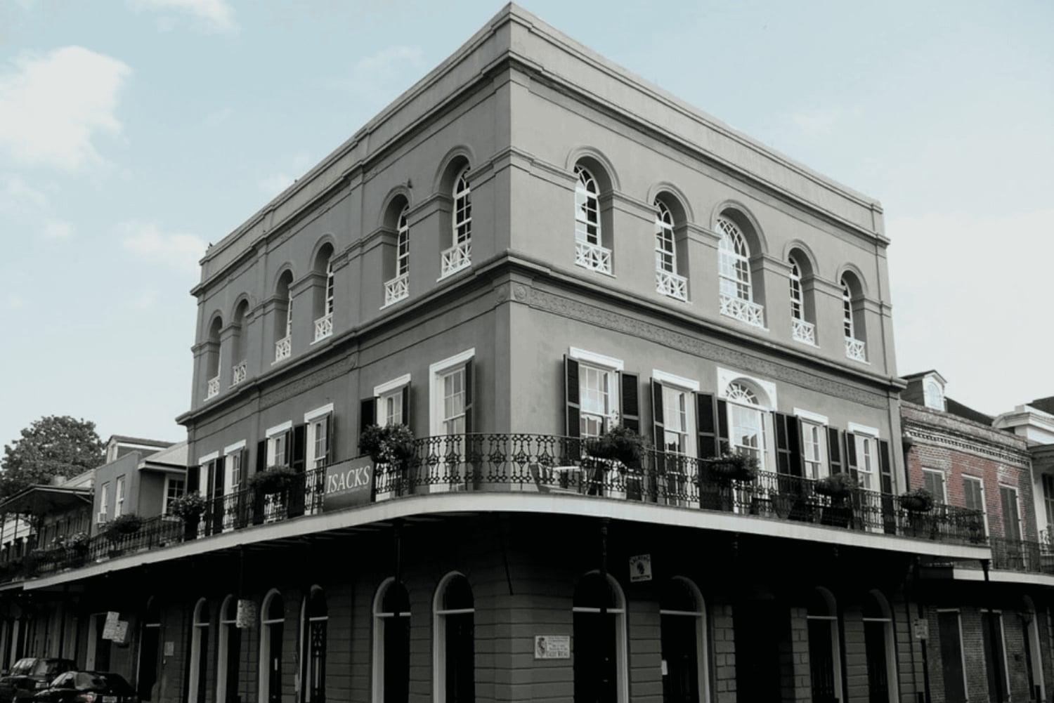New Orleans: Voodoo Legends, Vampires & Magic Walking Tour