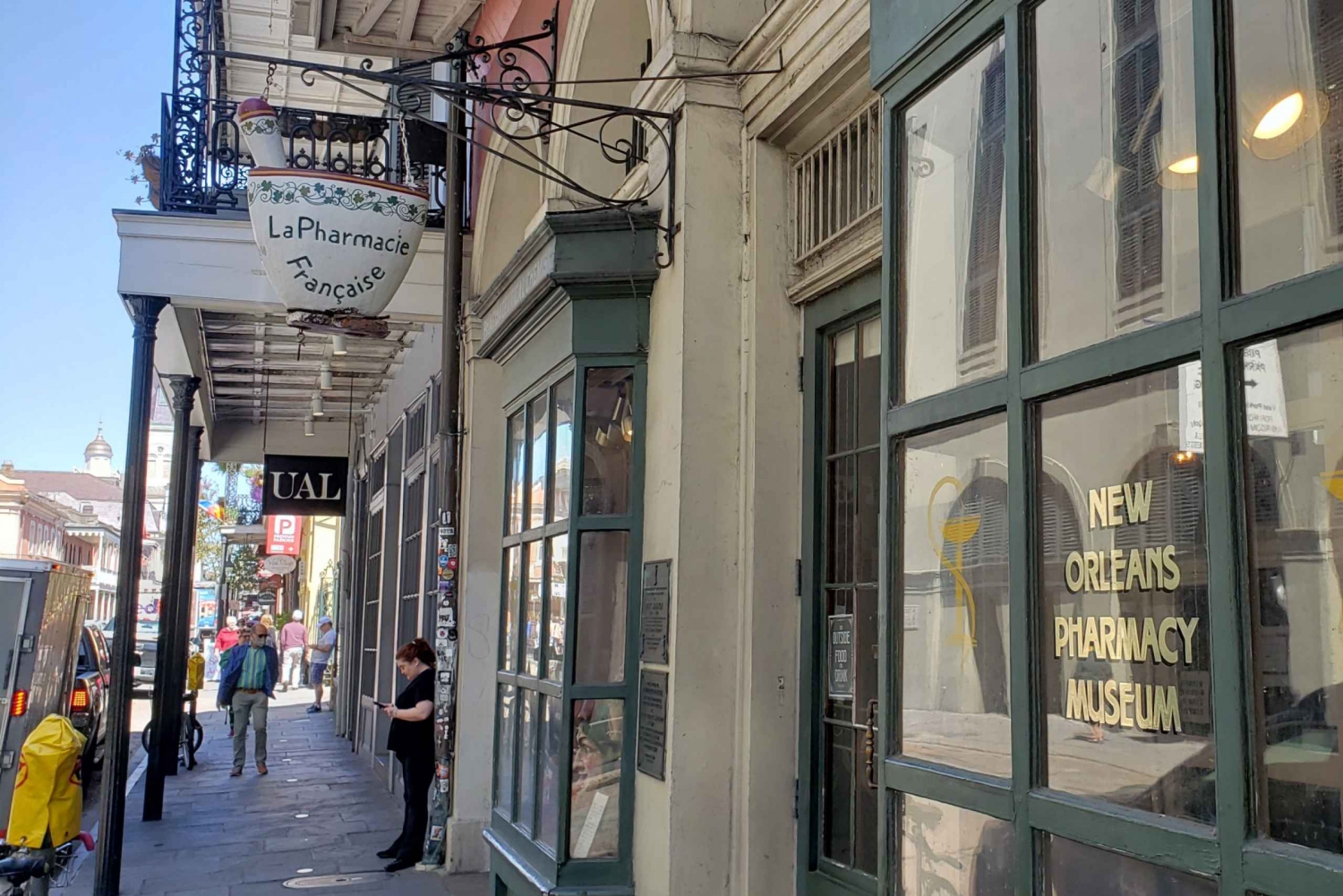 The Local's Guide to the French Quarter Tour
