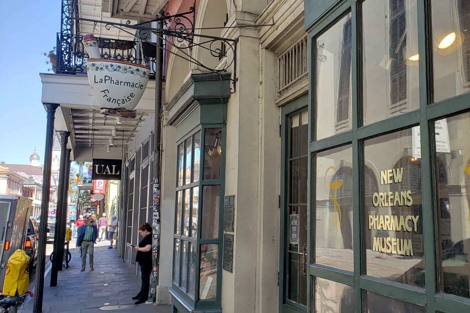The Local's Guide to the French Quarter Tour