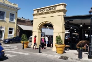 The Local's Guide to the French Quarter Tour