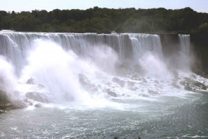 2-päiväinen Niagaran putoukset ja Corningin kierros - New Yorkista käsin