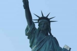 NYC: Vela del giorno della Statua della Libertà con la goletta Adirondack