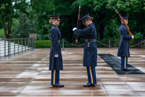 Arlington Cemetery: Changing of the Guard & JFK Gravesite