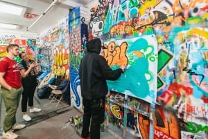 NYC: Laboratorio di graffiti a Brooklyn con un artista locale