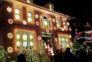 Weihnachten im New Yorker Stil: Dyker Heights, South Street Sea Port, Schiff