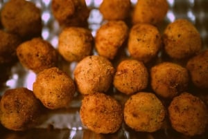 Circle Line: NYC New Year's Eve Fireworks Party Cruise (21+)