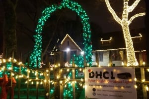 DHCL - Bus sightseeing & Walking tour | NYC: Dyker Heights