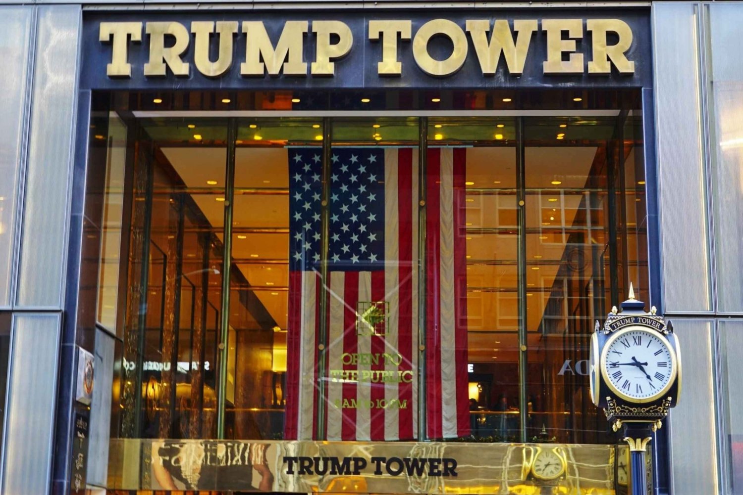 NUEVA YORK: Tour a pie privado por los edificios de Donald Trump