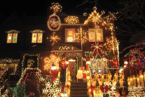 From Manhattan: 4-Hour Brooklyn Christmas Magic Tour