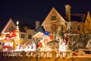 Ab Manhattan: 4-stündige Luxus-Bustour durch die Weihnachtslichter