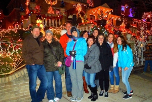 Ab Manhattan: 4-stündige Luxus-Bustour durch die Weihnachtslichter