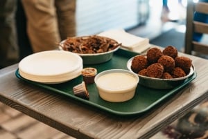 マンハッタン発：ブルックリンの食と文化を巡る半日バスツアー