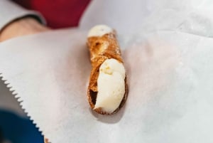 マンハッタン発：ブルックリンの食と文化を巡る半日バスツアー