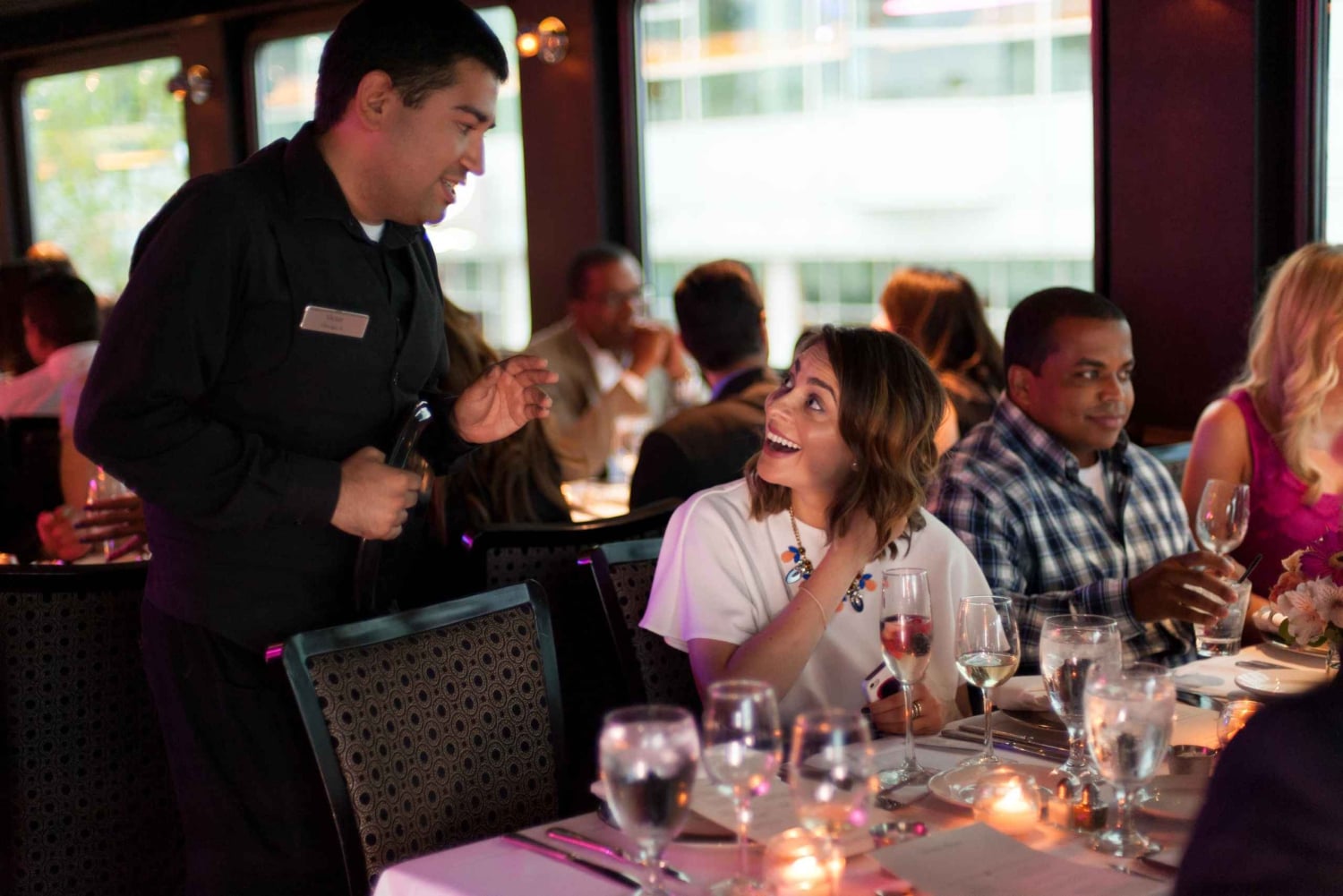 Von New Jersey aus: New York City Buffet Mittagessen oder Dinner Cruise