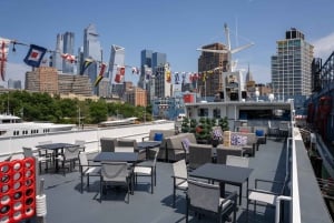 Von New Jersey aus: New York City Buffet Mittagessen oder Dinner Cruise