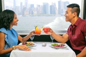 Von New Jersey aus: New York City Buffet Mittagessen oder Dinner Cruise