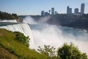 From New York City: Niagara Falls & 1000 Islands 3-Day Tour