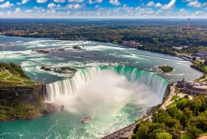 Desde Nueva York: Excursión de 2 días a las cataratas del Niágara con compras en outlets