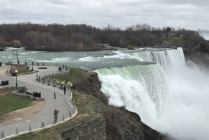 From NYC: Niagara Falls Day Trip with Optional Boat Ride