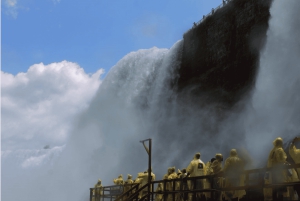 From NYC: Niagara Falls Day Trip with Optional Boat Ride