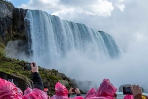 From NYC: Niagara Falls Full-Day Tour with Maid of the Mist
