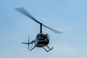 From Westchester: NYC Private Helicopter Tour for Couples