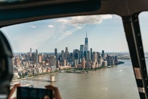 From Westchester: Private NYC Helicopter Tour for 2-6 People