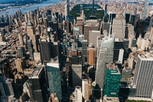 From Westchester: Private NYC Helicopter Tour for 6 People