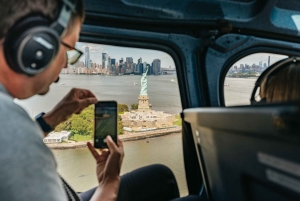 From Westchester: Private NYC Helicopter Tour for 6 People