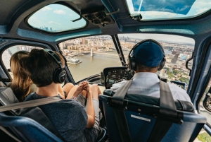 From Westchester: Private NYC Helicopter Tour for 6 People