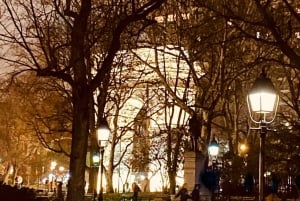 Haunted Village in New York City zu Fuß erkunden